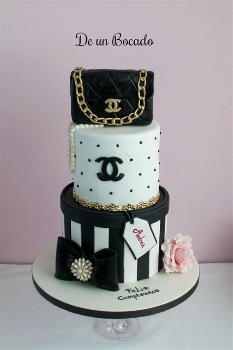 torta marshmallow chanel|Las mejores 11 ideas de TORTAS CHANEL .